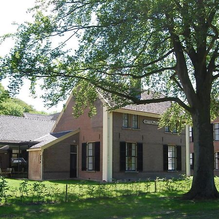 苦与甜酒店 Veenhuizen 外观 照片
